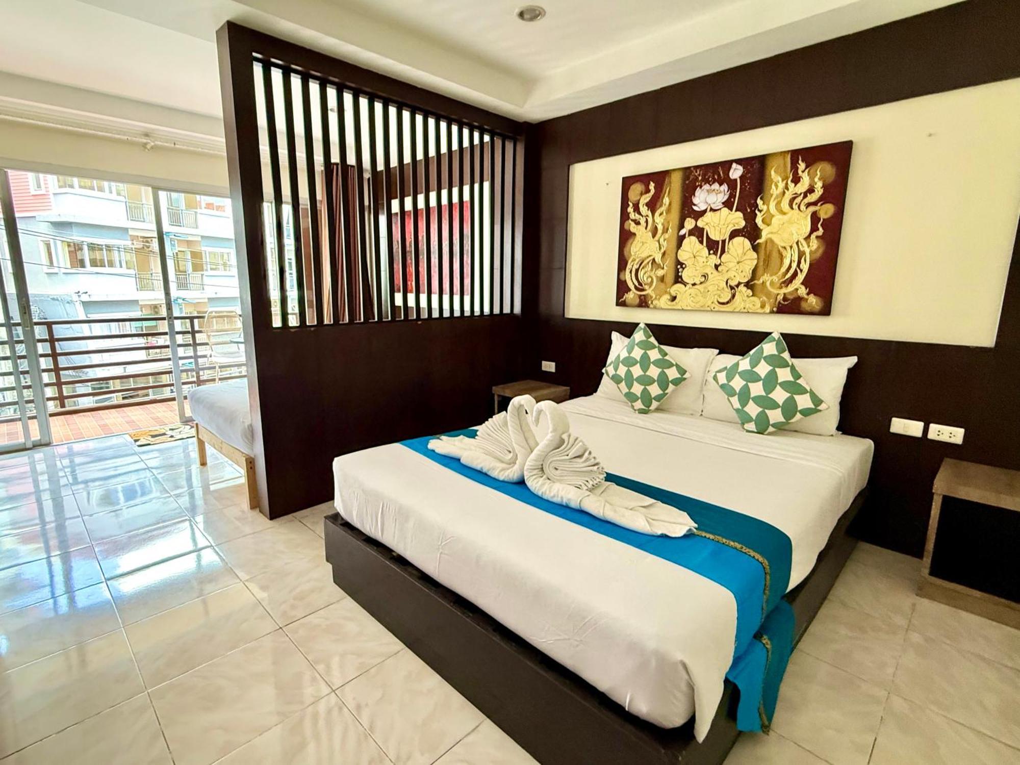Thai Classic House Patong Kültér fotó
